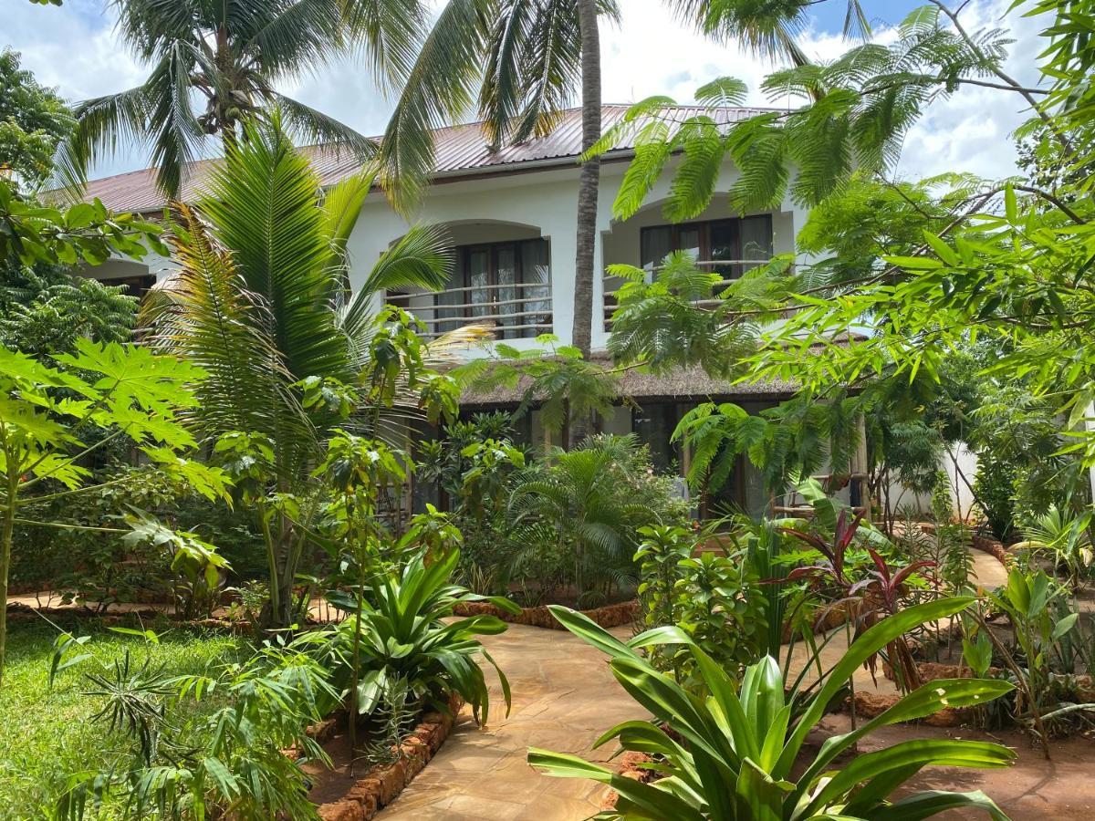 Siri Beach Lodge Nungwi Exterior photo